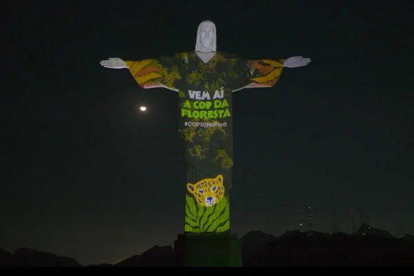 Imagem colorida do Cristo Redentor