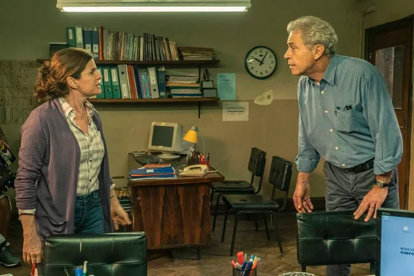 Segunda Chamada: Jaci e Lucia enfrentam as chantagens de Leo