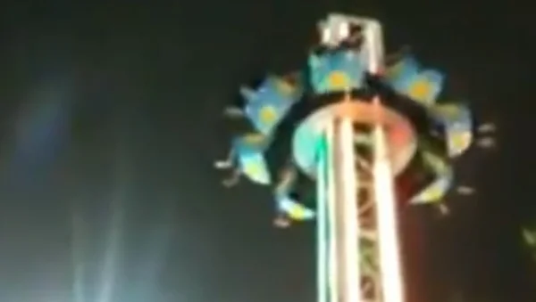 Cabo de aço se rompe em brinquedo e deixa vários feridos no RJ