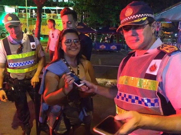 Comandante-geral da PMDF apreende menor em bloco de Carnaval