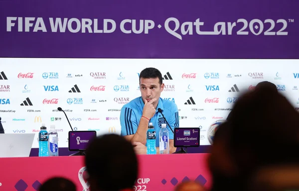 Técnico Lionel Scaloni em coletiva de imprensa - Metrópoles