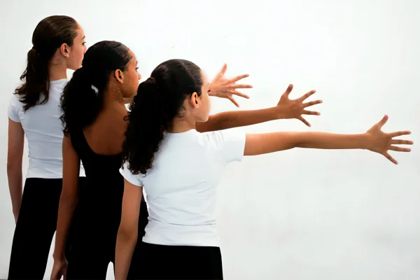 Formação da Escola de Dança de São Paulo oferece uma matriz curricular com disciplinas práticas e teóricas - Metrópoles