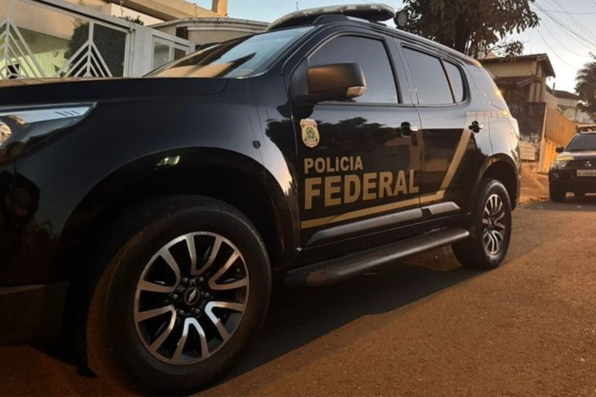 PF prende homem por fraude em saque de benefício do INSS