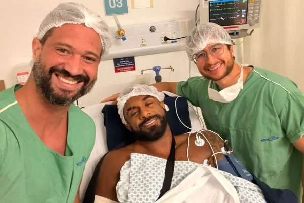 Baco Exu do Blues atualiza estado de saúde após passar por cirurgia