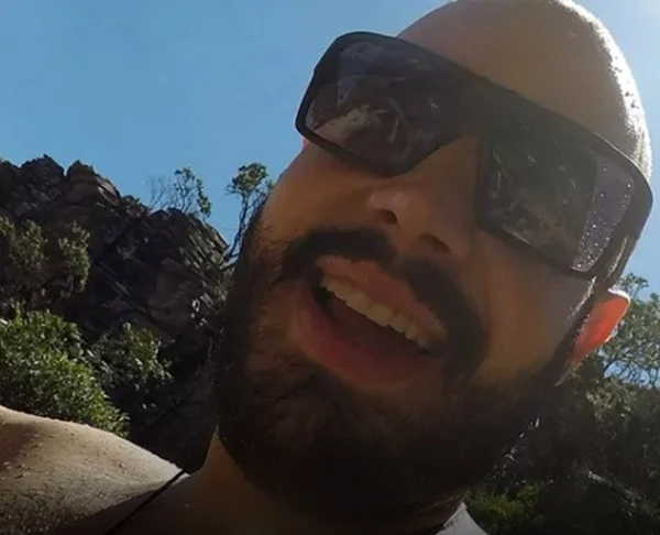 Após se aposentar aos 30 anos, ex-ator da Globo mostra nova profissão
