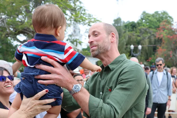 Longe de George, Charlotte e Louis, William ativa “modo pai” no Brasil