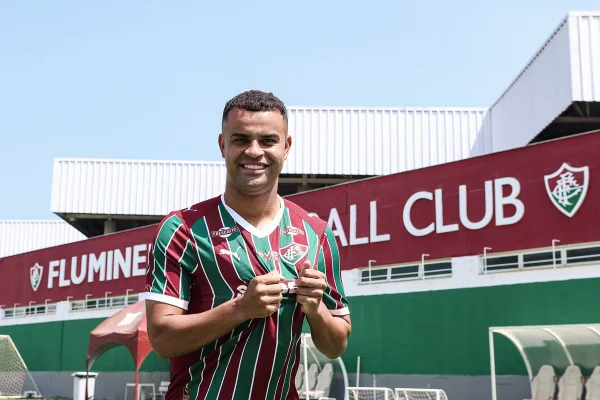Alisson aparece no BID e pode estrear pelo Fluminense contra o Remo