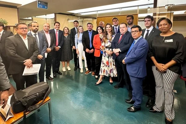 Regime fiscal: governo e deputados do DF se mobilizam contra teto para Fundo Constitucional