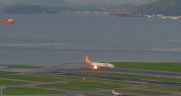 Turbina do avião da Gol pega fogo - Metrópoles
