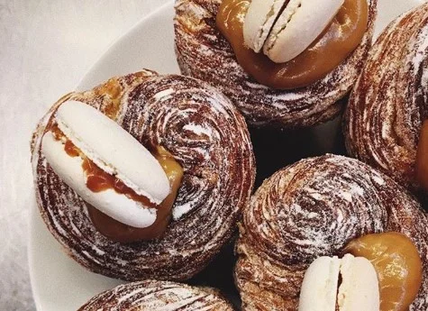 Curte o cruffin? A gostosa mistura de croissant e muffin