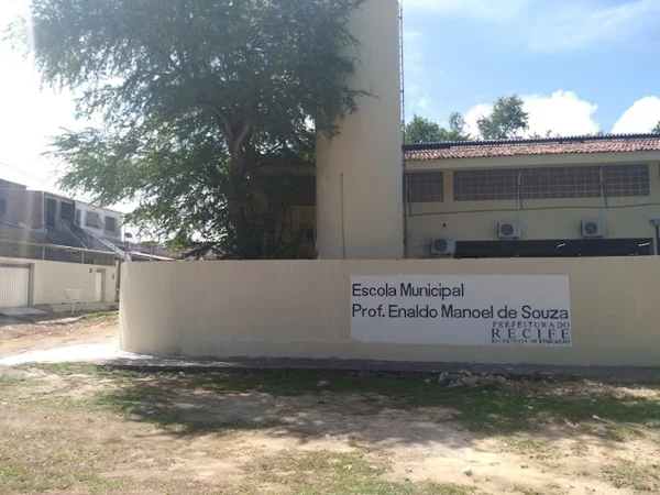 Imagem colorida, Escola Municipal Ednaldo Manoel de Souza