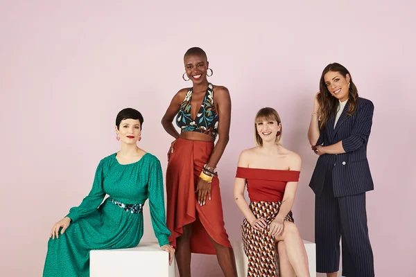 Amaro usa dados genéticos de mulheres brasileiras em nova coleção