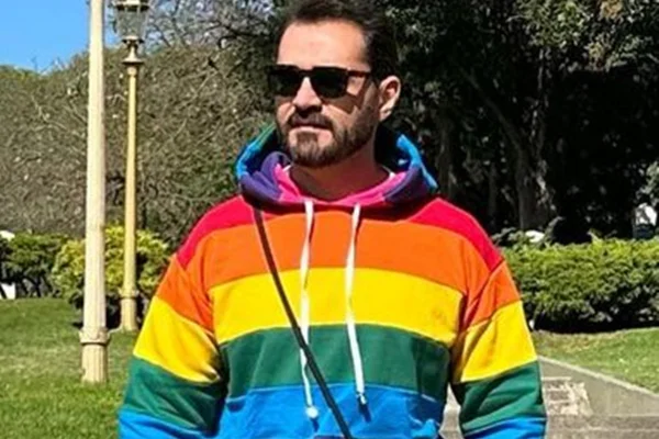 Deboche? Emílio Surita diz que será cauteloso após piada homofóbica - destaque galeria