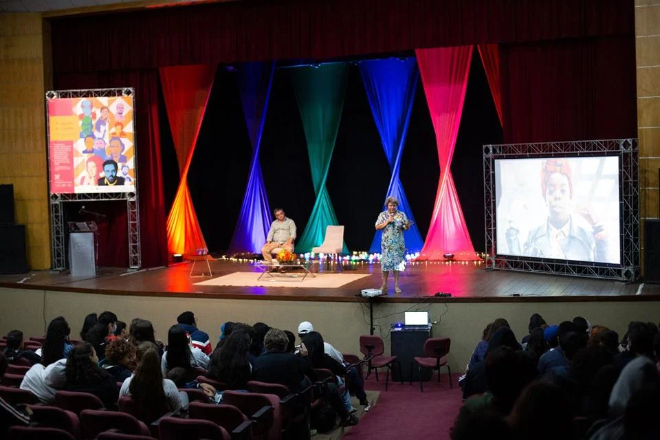 Neste ano, o evento vai debater sobre fotografia e literatura, com o tema "Literatura e Fotografia, as histórias que as imagens não contam" Neste ano, o evento vai debater sobre fotografia e literatura, com o tema "Literatura e Fotografia, as histórias que as imagens não contam"