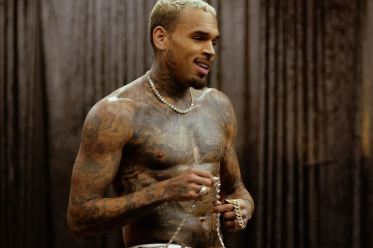 Após confusão com agressão em boate, Chris Brown se declarou culpado Após confusão com agressão em boate, Chris Brown se declarou culpado