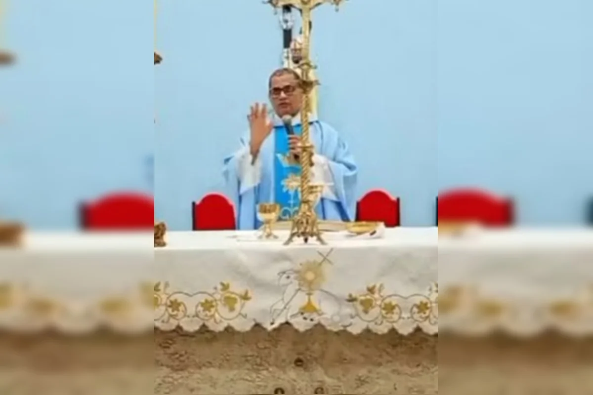 Padre Interrompe Missa por Tiros em Salvador: Fé e Medo em Lauro de Freitas