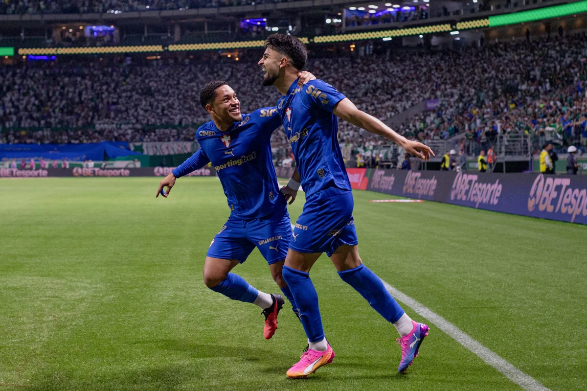 Fluminense e Palmeiras iniciam duelo por vaga na final da Libertadores - imagem 3 Fluminense e Palmeiras iniciam duelo por vaga na final da Libertadores - imagem 3