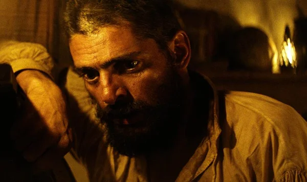 Crítica: “Joaquim” humaniza as origens do revolucionário Tiradentes