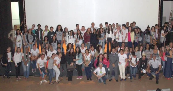 Estudantes do DF produzem vídeos sobre violência contra a mulher