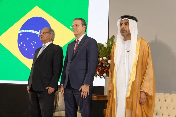 Emirados Árabes Unidos festejam dia nacional em evento prestigiado