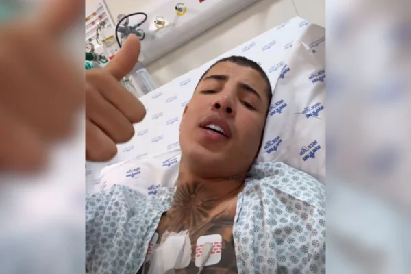 MC Don Juan grava vídeo em hospital - Metrópoles