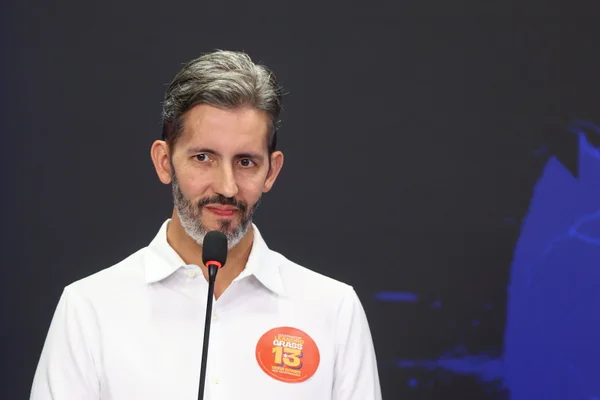 Grass diz que “não há ataque” de Lula ou do PT ao Fundo Constitucional