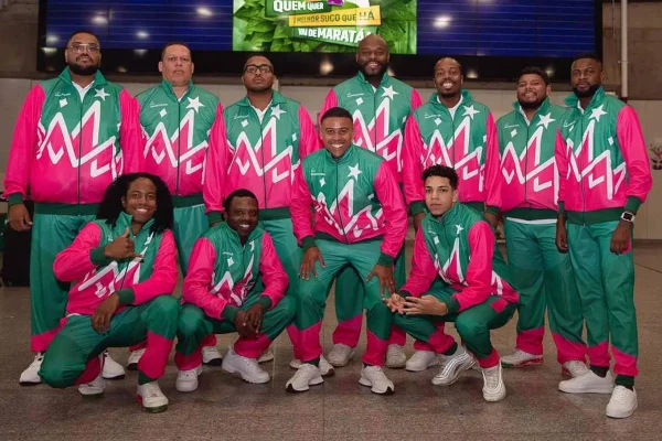 Bateria da Mangueira - Metrópoles