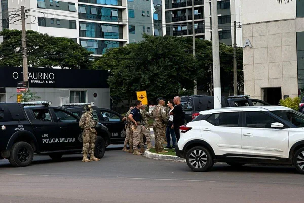 Morador tem surto psicótico atira para o alto e é detido pela PM