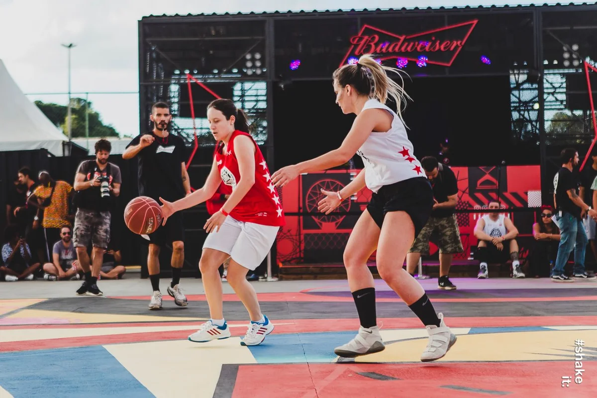 A representante do basquete feminino, Ana Cruzeiro, foi uma das vencedoras A representante do basquete feminino, Ana Cruzeiro, foi uma das vencedoras