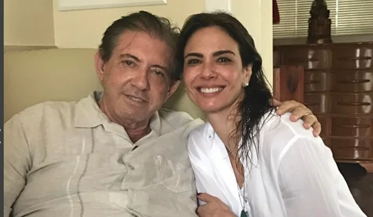 Luciana Gimenez posta foto com médium João de Deus nas redes sociais