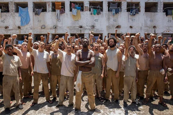 Netflix divulga pôster e data de estreia da série Irmandade