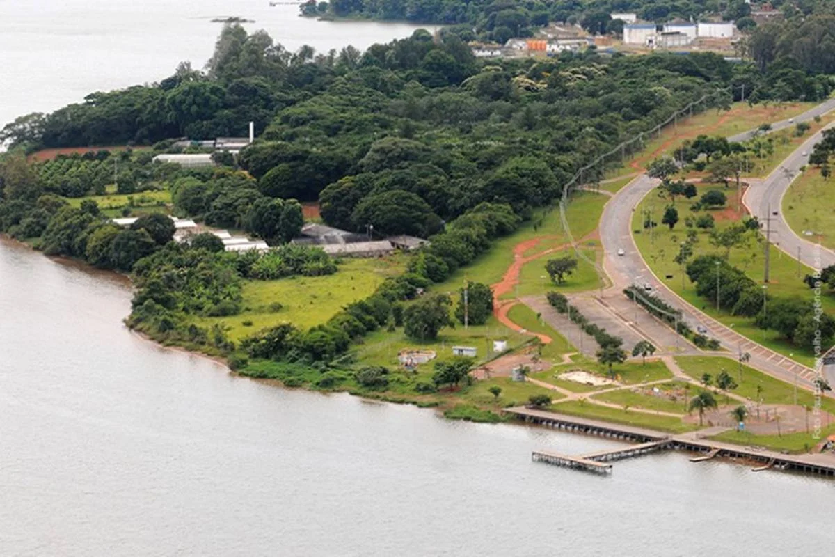 Novo bairro deve preservar os corredores ecológicos que conectam o Parque Nacional de Brasília à Área de Proteção Ambiental do Lago Paranoá Novo bairro deve preservar os corredores ecológicos que conectam o Parque Nacional de Brasília à Área de Proteção Ambiental do Lago Paranoá
