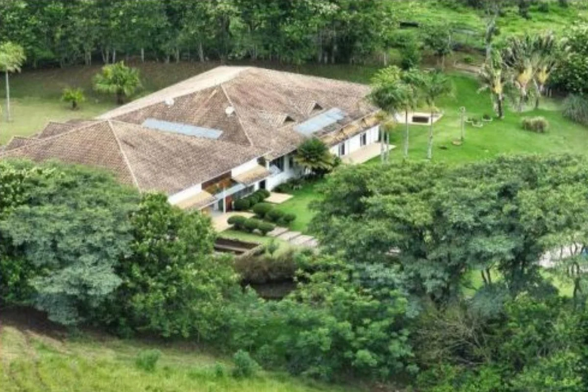 Defesa diz que sítio foi comprado há 20 anos e casa construída "de forma gradual e fracionada ao longo dos anos"