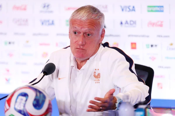 Didier Deschamps em entrevista coletiva da seleção francesa