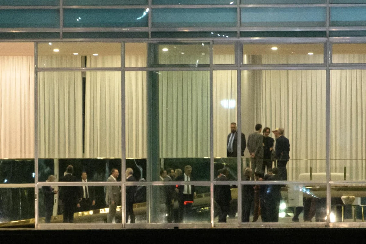 Lula recebe banqueiros e empresários Lula recebe banqueiros e empresários