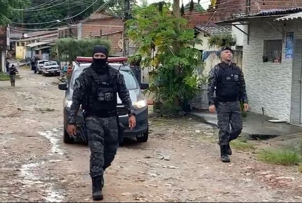 Vídeo: operação desarticula facção que atuava em João Pessoa (PB)