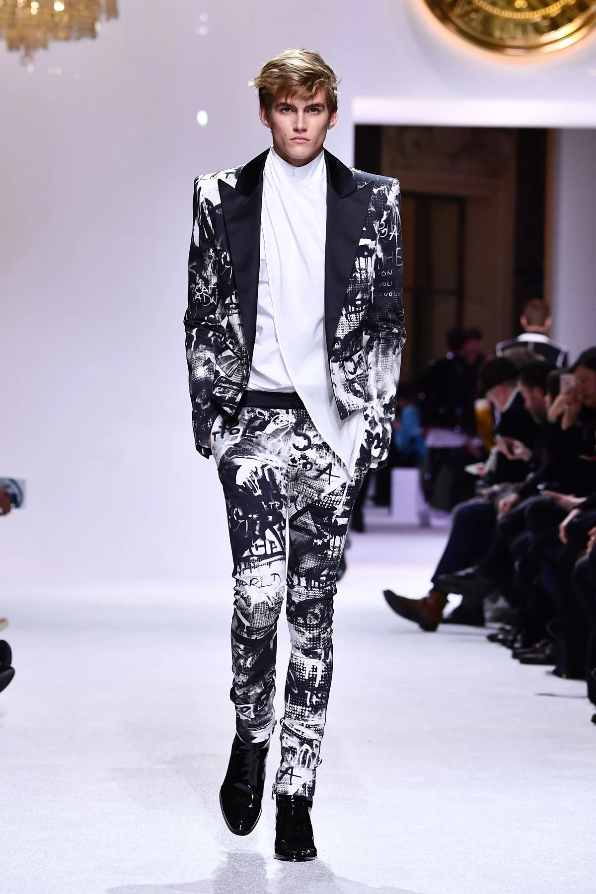 Presley Gerber para a Balmain Presley Gerber para a Balmain