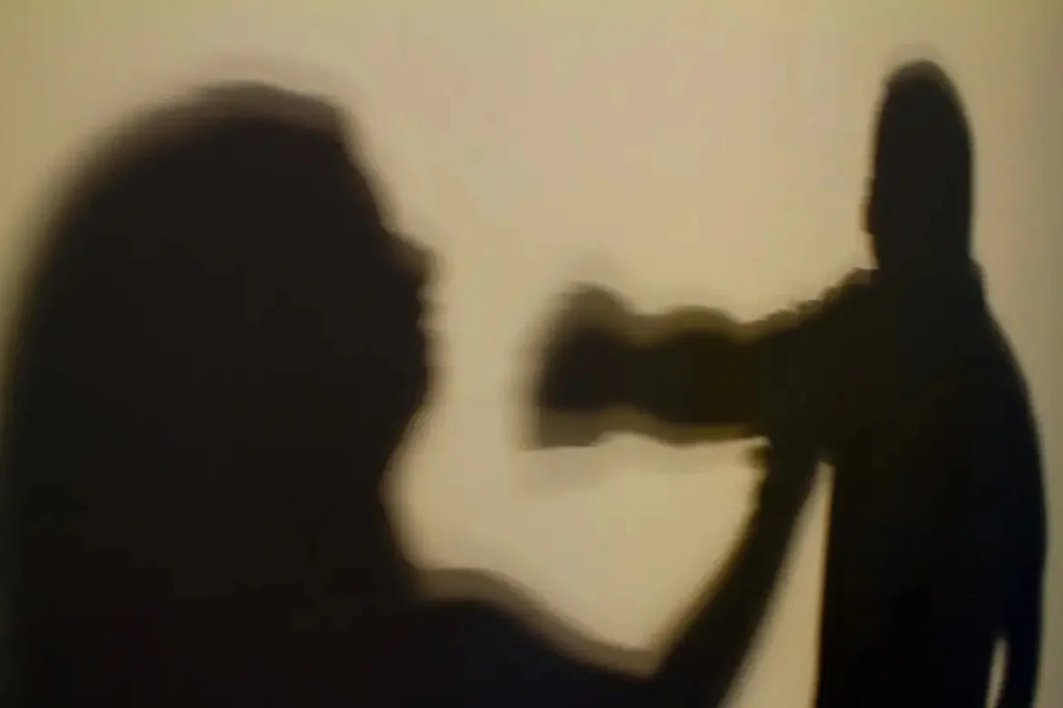 Adolescente usou artes marciais para imobilizar homem que ameaçava família. Ele morreu e a polícia considerou ação como legítima defesa - Metrópoles