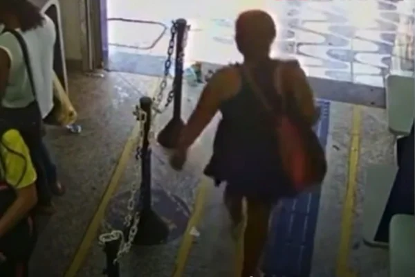 Mulher que achou R$ 967 em lotérica “pagou contas, mas vai devolver”