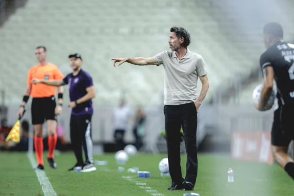 “Não fizemos um bom jogo”, admite técnico do Atlético-MG após pênaltis