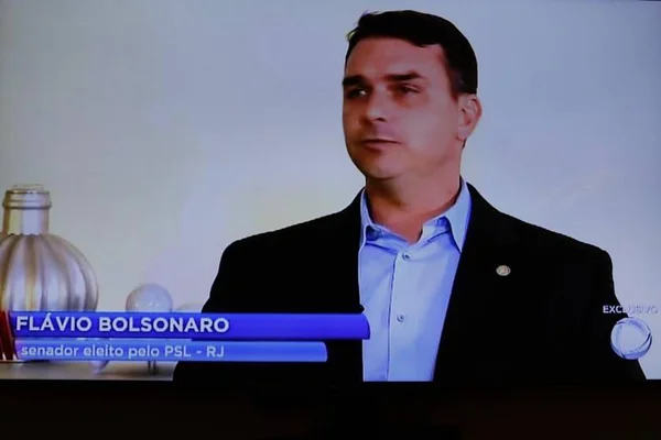 Flávio Bolsonaro: “MP me investigou e quebrou meu sigilo ilegalmente”
