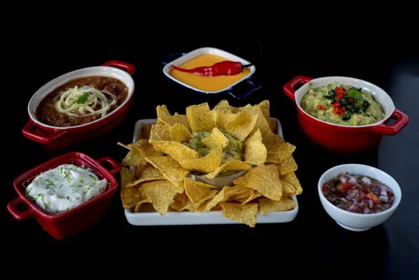 Pratos de comida mexicana