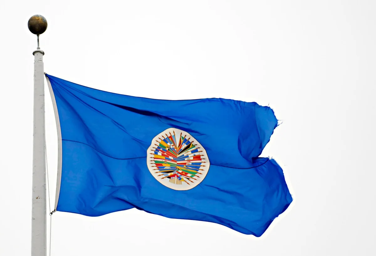 A bandeira da OEA A bandeira da OEA
