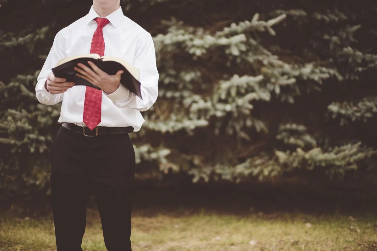 Pastor Condenado por Estupro de Vulnerável é Preso Durante Culto em Samambaia