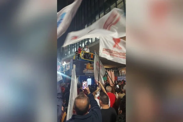Ato na Avenida Paulista pressiona Senado a favor do fim da 6x1