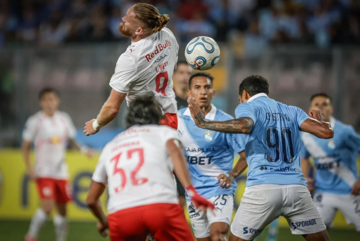 Bragantino e Sporting Cristal empataram em 0 x 0 Bragantino e Sporting Cristal empataram em 0 x 0