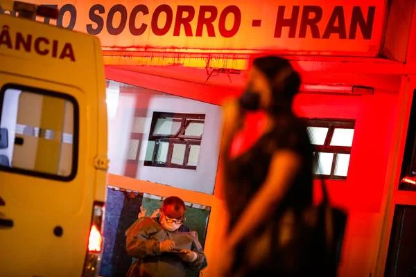 Dia D, Hora H. Vacinação no DF começa às 10h desta terça em 16 unidades de saúde
