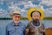 Presidente Lula e o cacique Raoni
