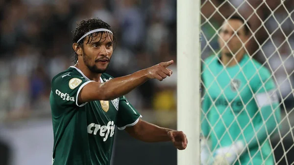 Brasileirão: Palmeiras vence o Botafogo e abre 10 pontos na liderança