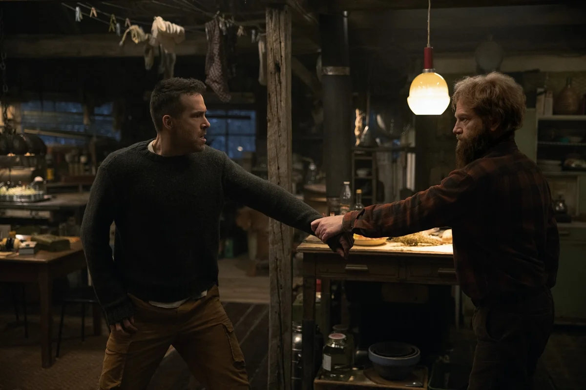 Ryan Reynolds e Kenneth Branagh no filme Mayday, da Apple TV Ryan Reynolds e Kenneth Branagh no filme Mayday, da Apple TV
